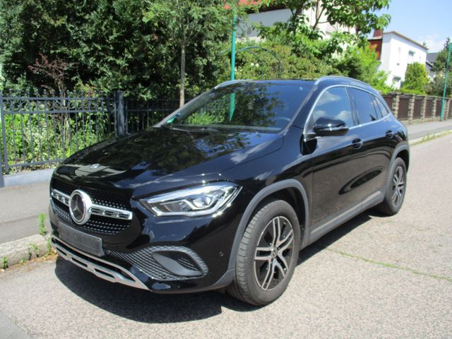 MERCEDES-BENZ GLA 200d 4Matic Progressive,  34-Tkm