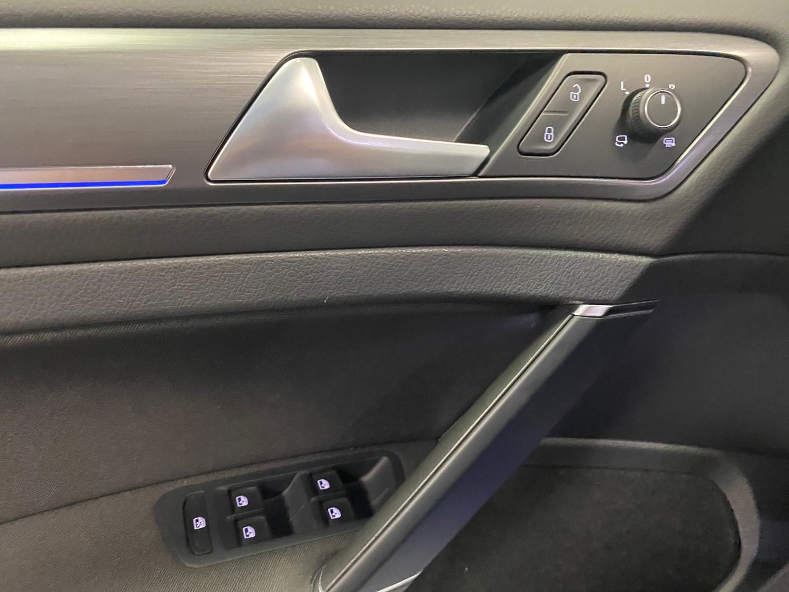 Fahrzeugabbildung Volkswagen Golf e-Golf Comfortline+ACC+RFK+NAVI+WÄRMEPUMPE