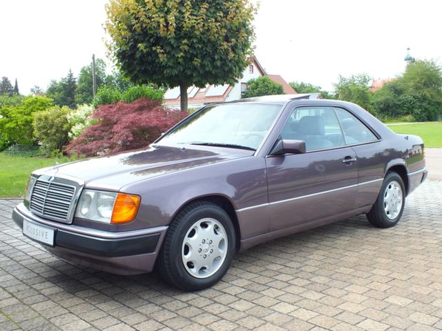 Mercedes-Benz 300 CE in hervorragendem Zustand aus 1. Hand