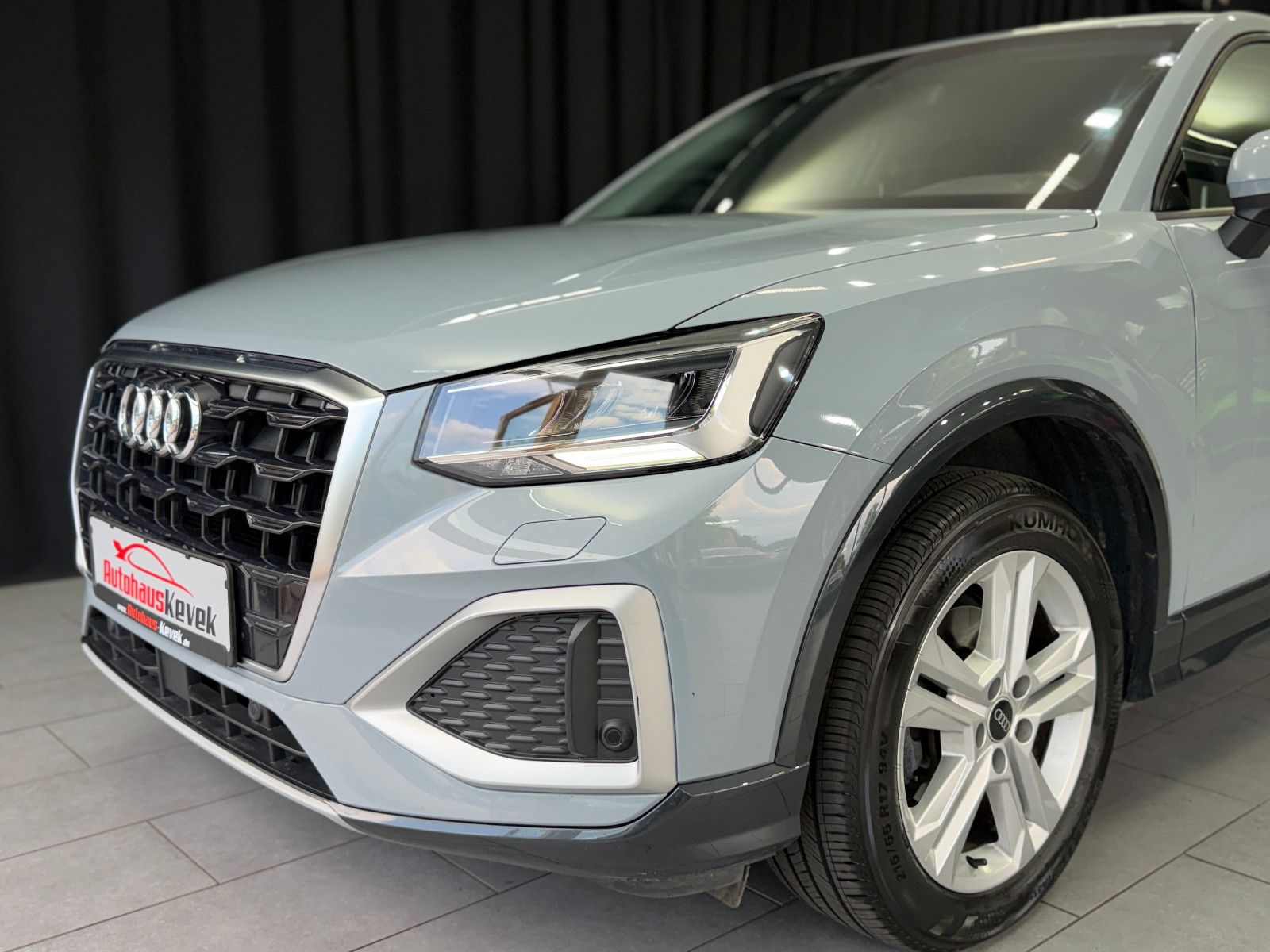Fahrzeugabbildung Audi Q2 30 TDI advanced|AUTOMATIK|NAVI|KAMERA
