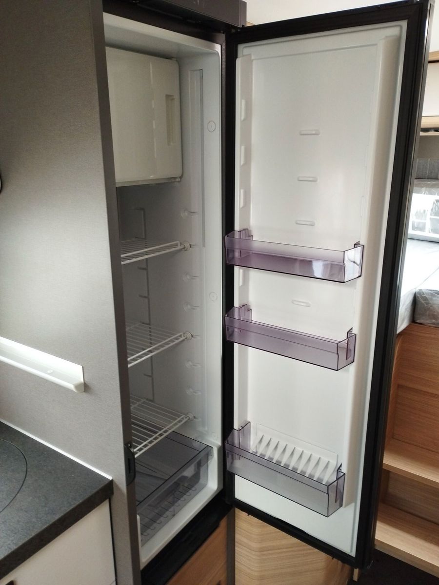 Fahrzeugabbildung Malibu T 430 KB LE comfort Navigation, RFK, TV