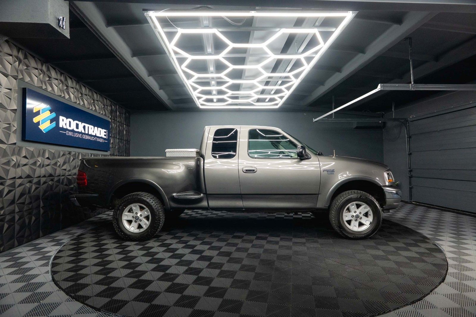 Fahrzeugabbildung Ford F150 5.4L V8 4x4 Triton SuperCab *LKW*AHK 3000kg