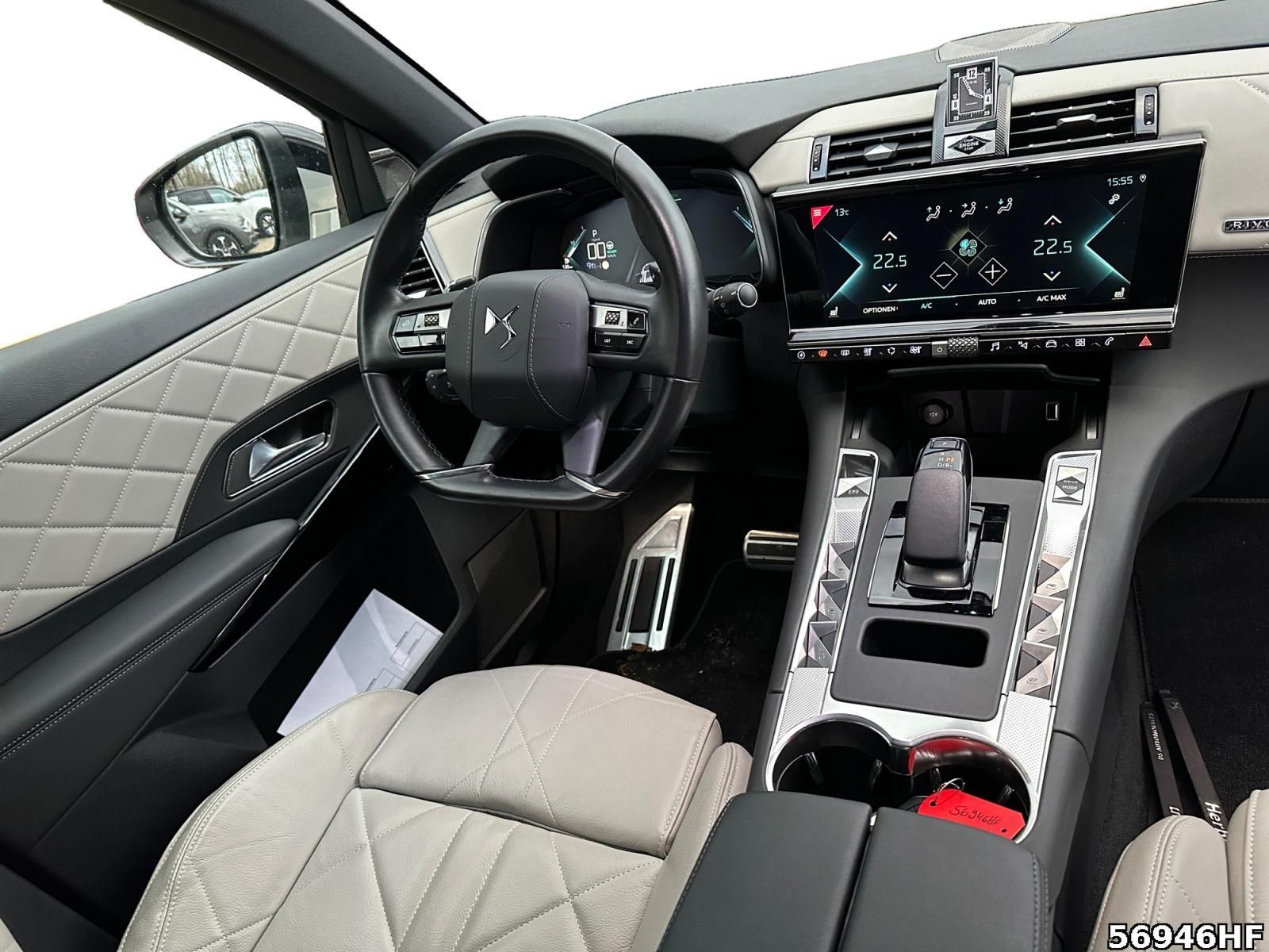 Fahrzeugabbildung DS Automobiles DS7 Hybrid 4x2, Rivoli