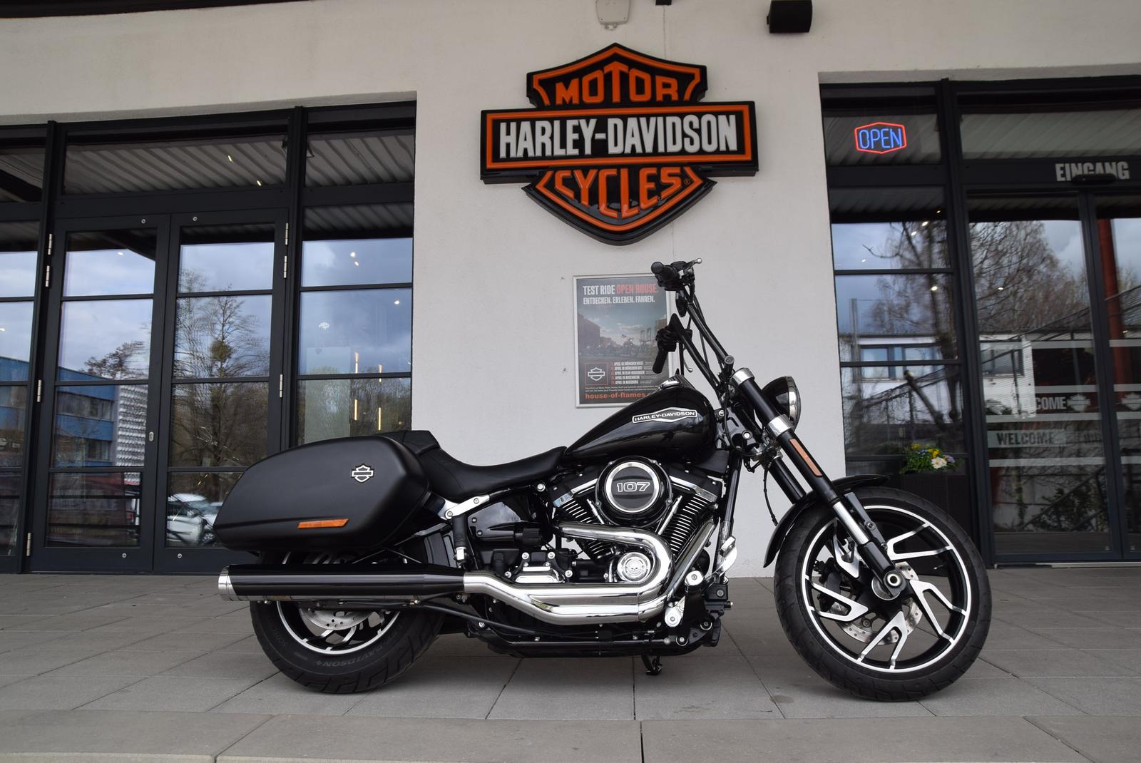 Harley-Davidson FLSB Sport Glide mit Jekill & Hyde Auspuff