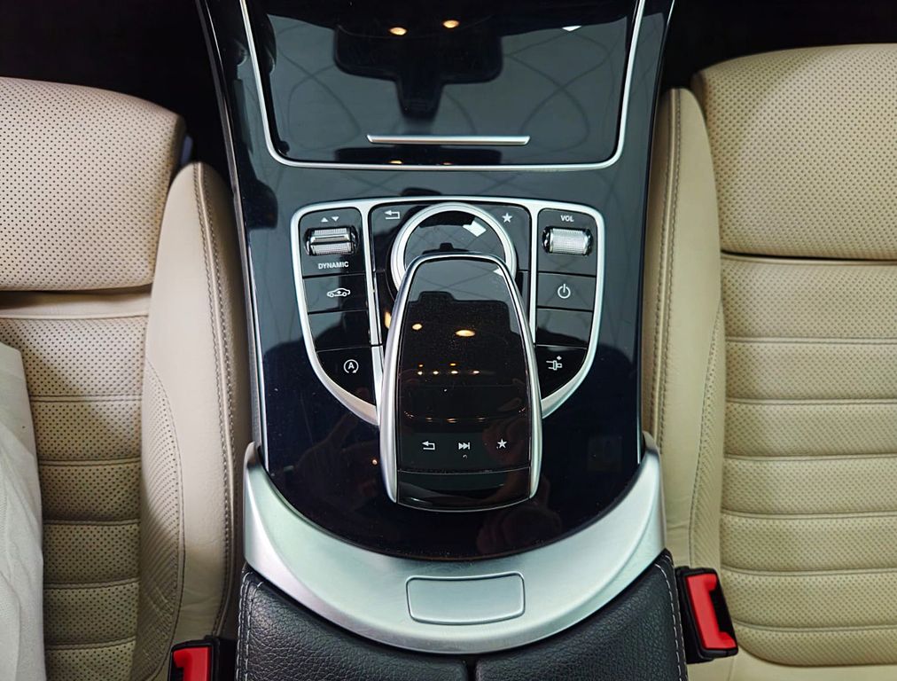 Mercedes-Benz C 300 Coupe AMG*PANO*BURM*HUD*DISTR*STHZG*360°