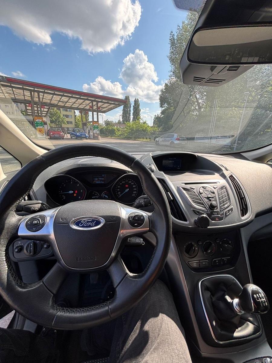 Ford C-MAX 2015 — photo 10