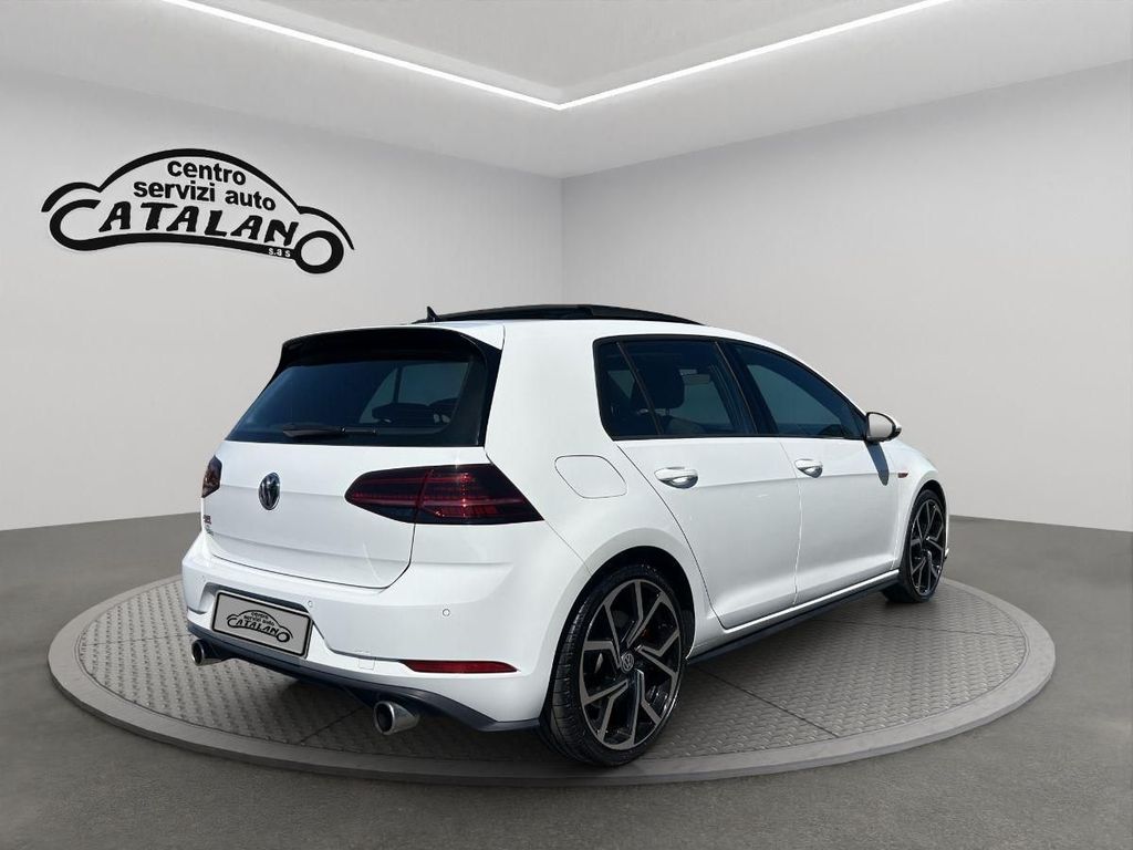 Image of Volkswagen Golf