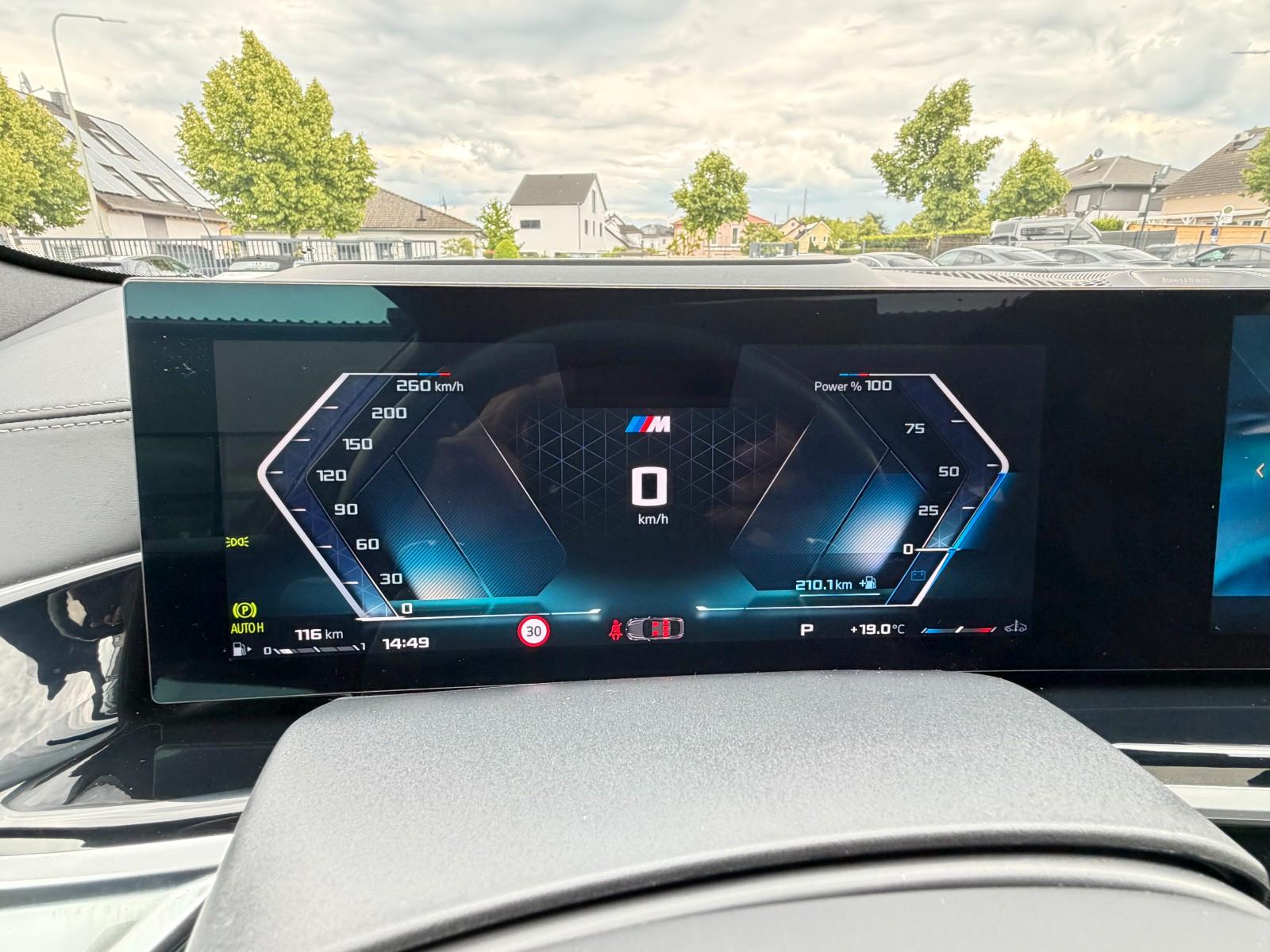 BMW X6*M60*INDIVIDUAL*EXCLUSIV*SKY-LOUNGE*LASER*HUD*
