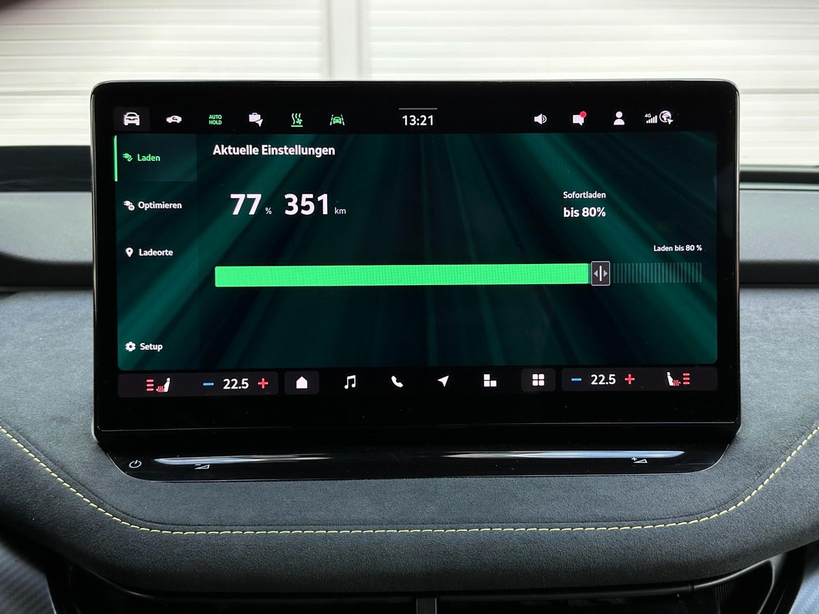 Skoda RS 340PS 4x4 NAVI Wär.Pumpe DCC eHK LM21"AHK