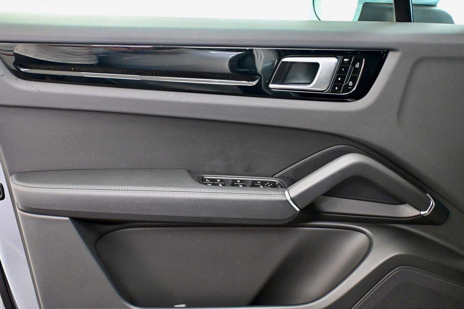 Porsche Cayenne E-Hybrid *Sport-Chrono-Paket* foto 14
