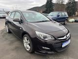 Opel Astra J Sports Tourer 1.4 LPG-Gas/Bi-Xenon - Opel Astra mit LPG-Antrieb: Sports Tourer