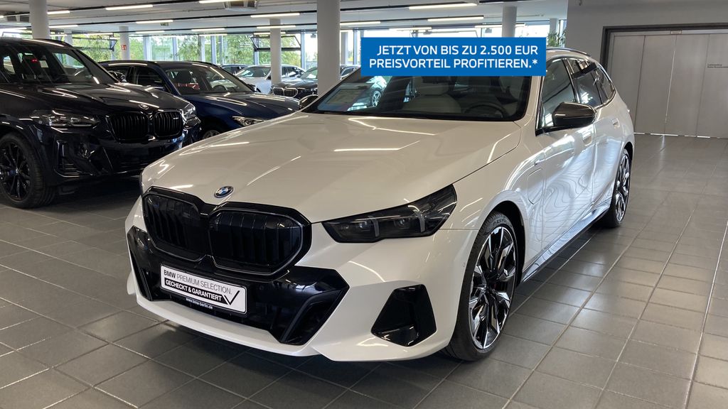 BMW 550e xDrive Touring M Sport Komfortsitz Pano AHK