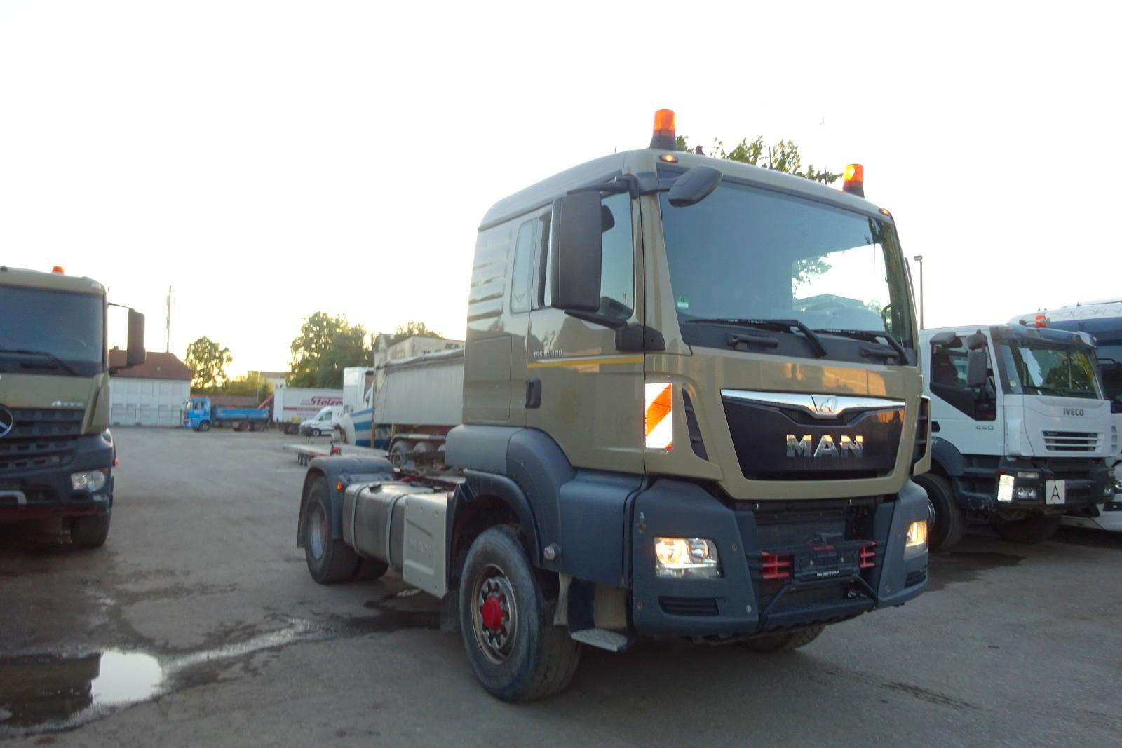 MAN 18480 4X4