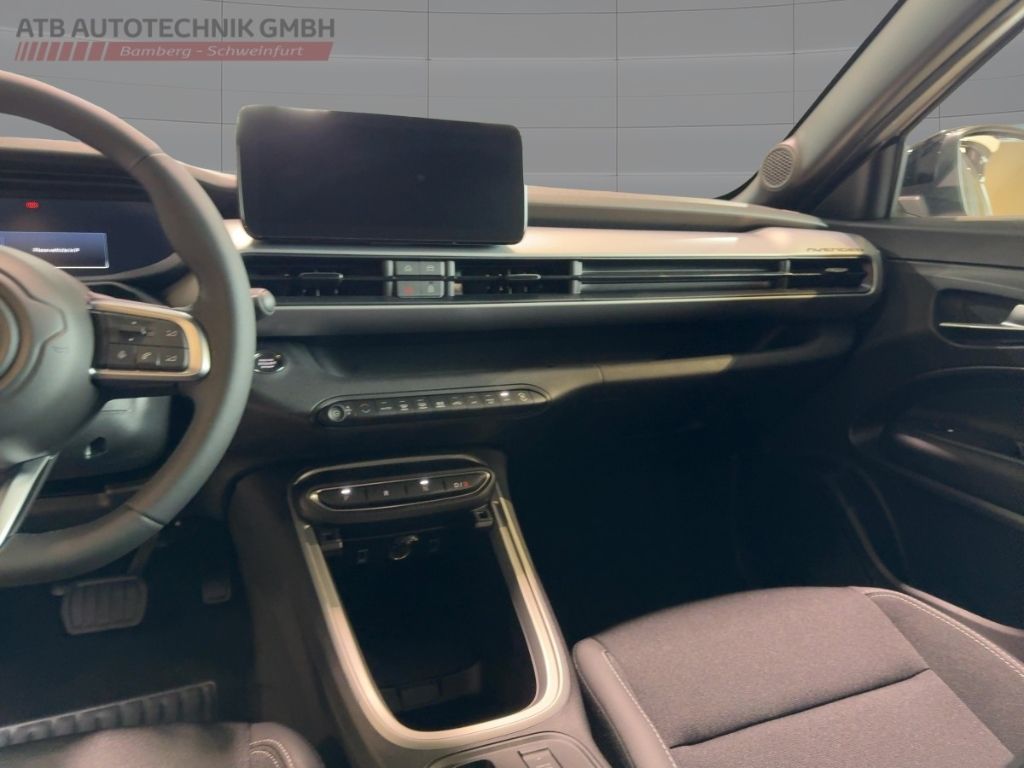 Fahrzeugabbildung Jeep Avenger Altitude Electric NAVI ALLWETTER WINTER