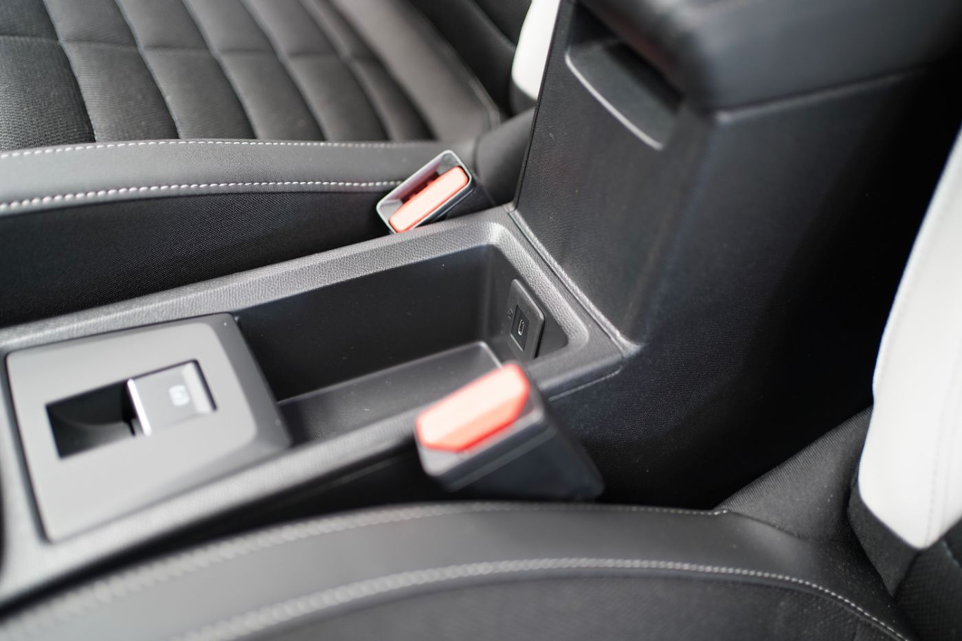 Fahrzeugabbildung Citroën C3 Aircross Hybrid 145 Max e-DCS6 Automatik