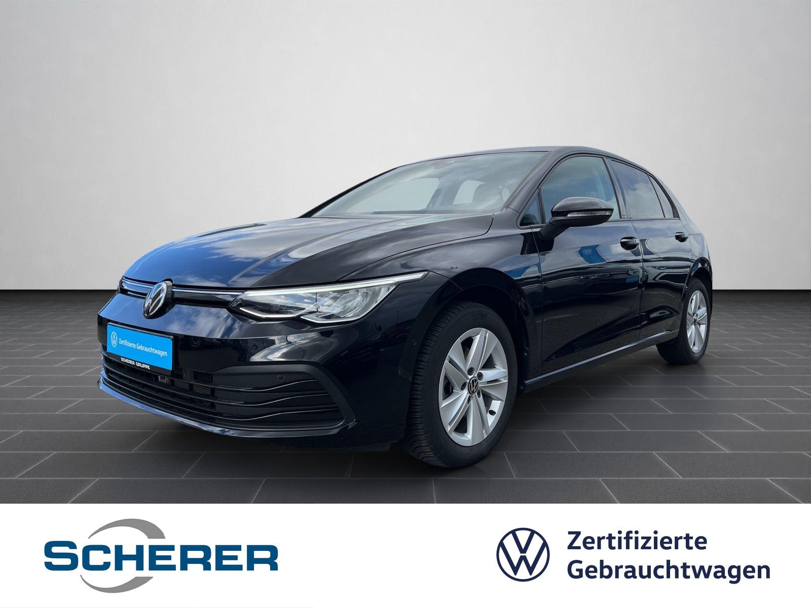 Volkswagen Golf VIII DSG NAVI RFK SHZ CARPLAY