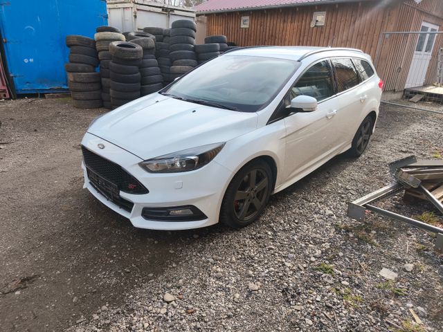 Ford Focus Turnier ST