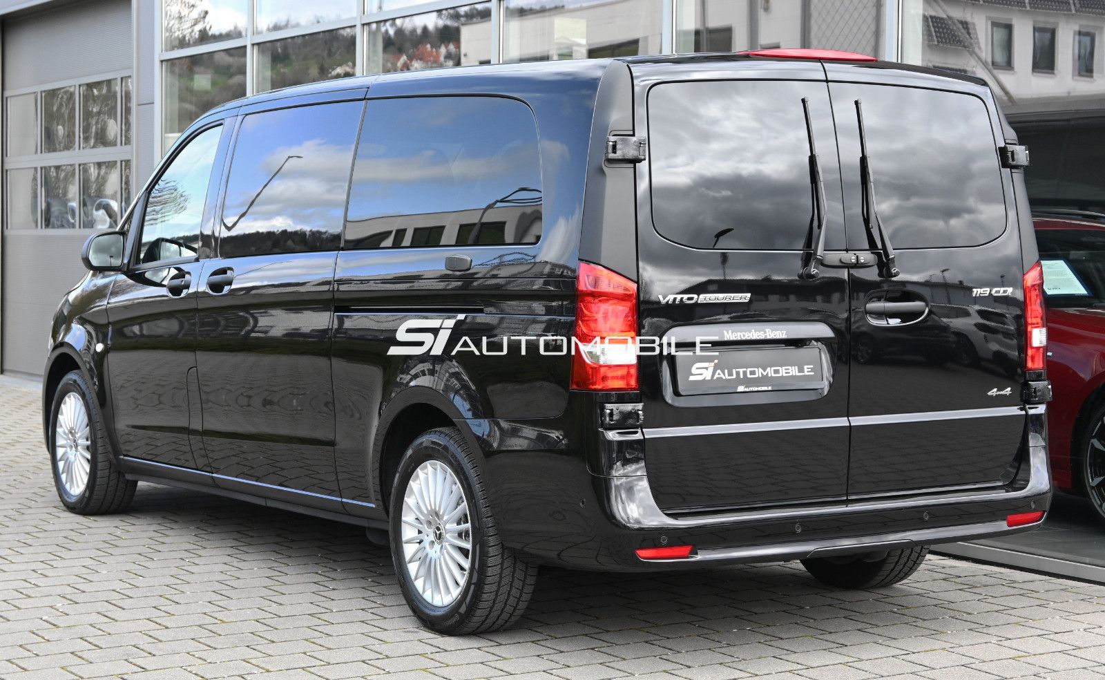 Fahrzeugabbildung Mercedes-Benz Vito 119 CDI 4x4 PRO Extralang Tourer °ACC°STHZ°