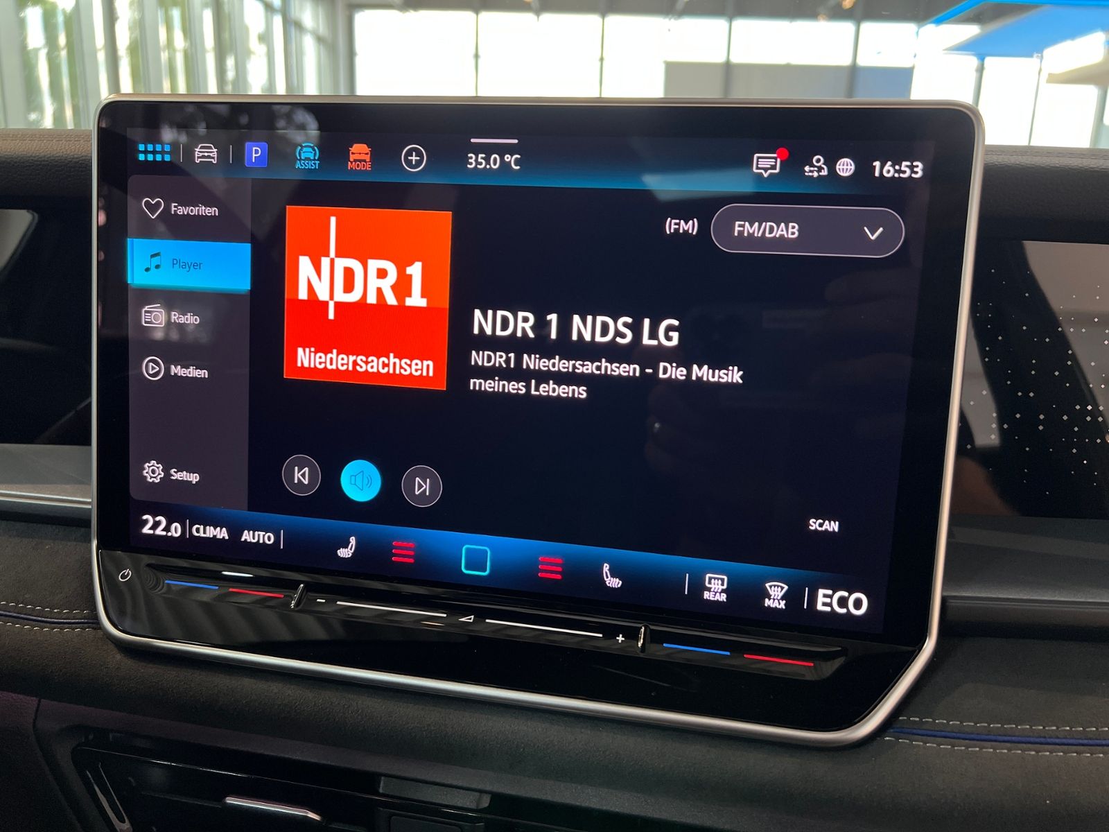 Fahrzeugabbildung Volkswagen Tayron R-Line 1.5 eHybrid DSG *AHK,LM-20",Harman