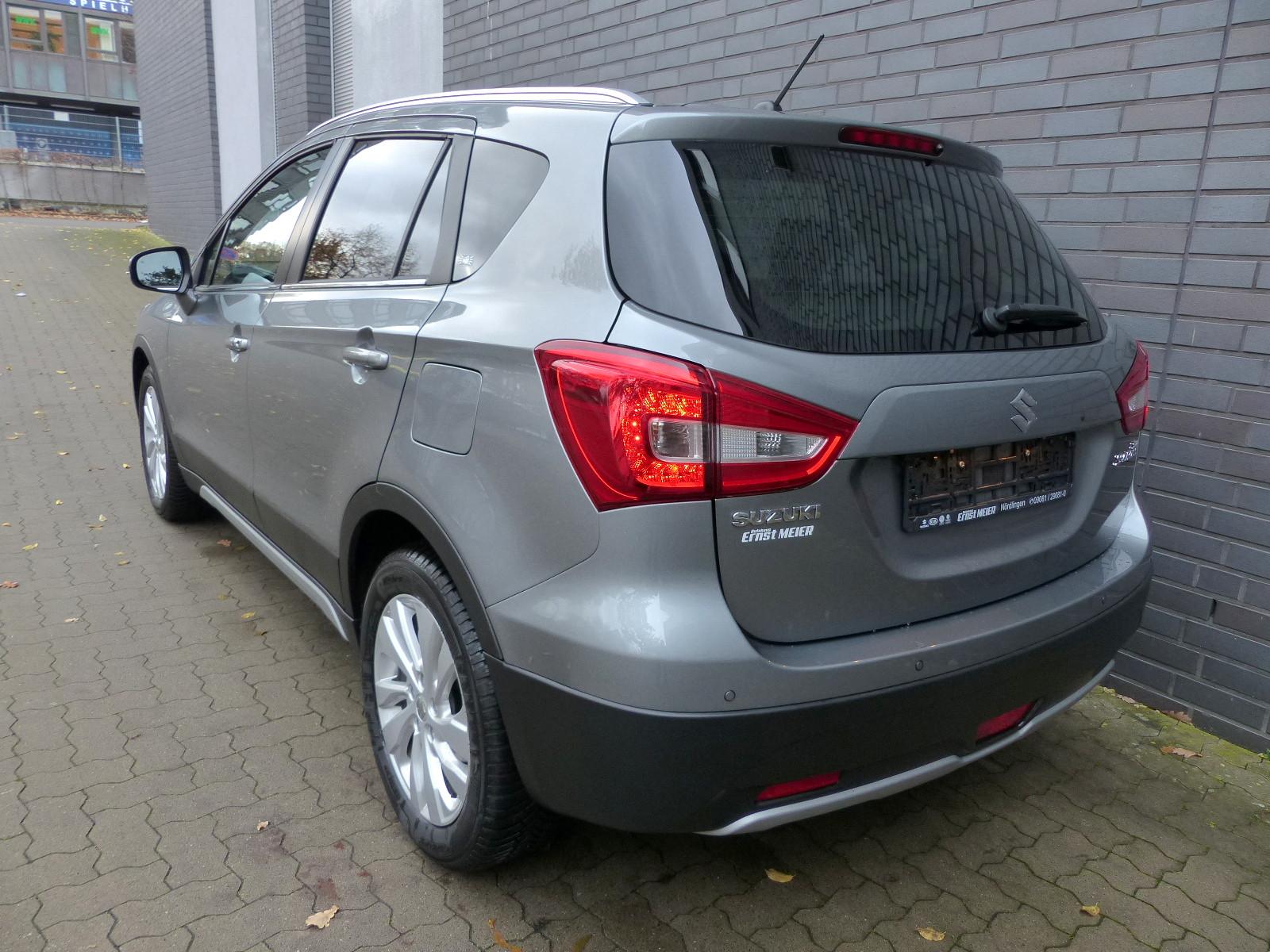 Suzuki (SX4) S-Cross Automatik/Navi/Kamera/Xenon/PDC