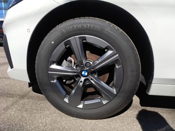 BMW 220i Active Tourer DAB LED Komfortzg. Shz