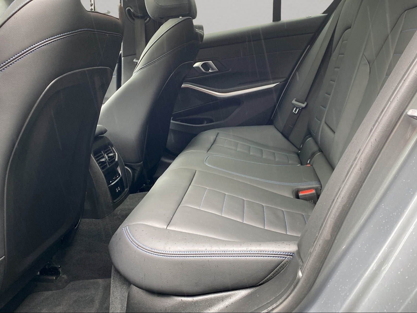 BMW 330 - Bild 17