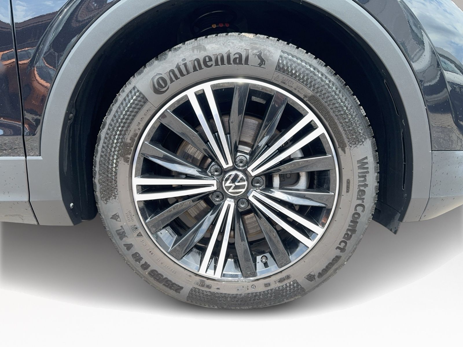 Tiguan 2.0 TSI Elegance 4Motion, AHK, Navi, Spor
