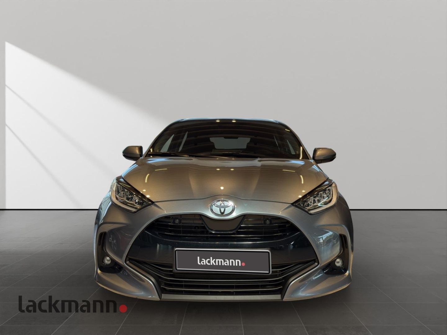 Toyota Yaris Hybrid Teamplayer Facelift 17 Zoll Technik imagem 3