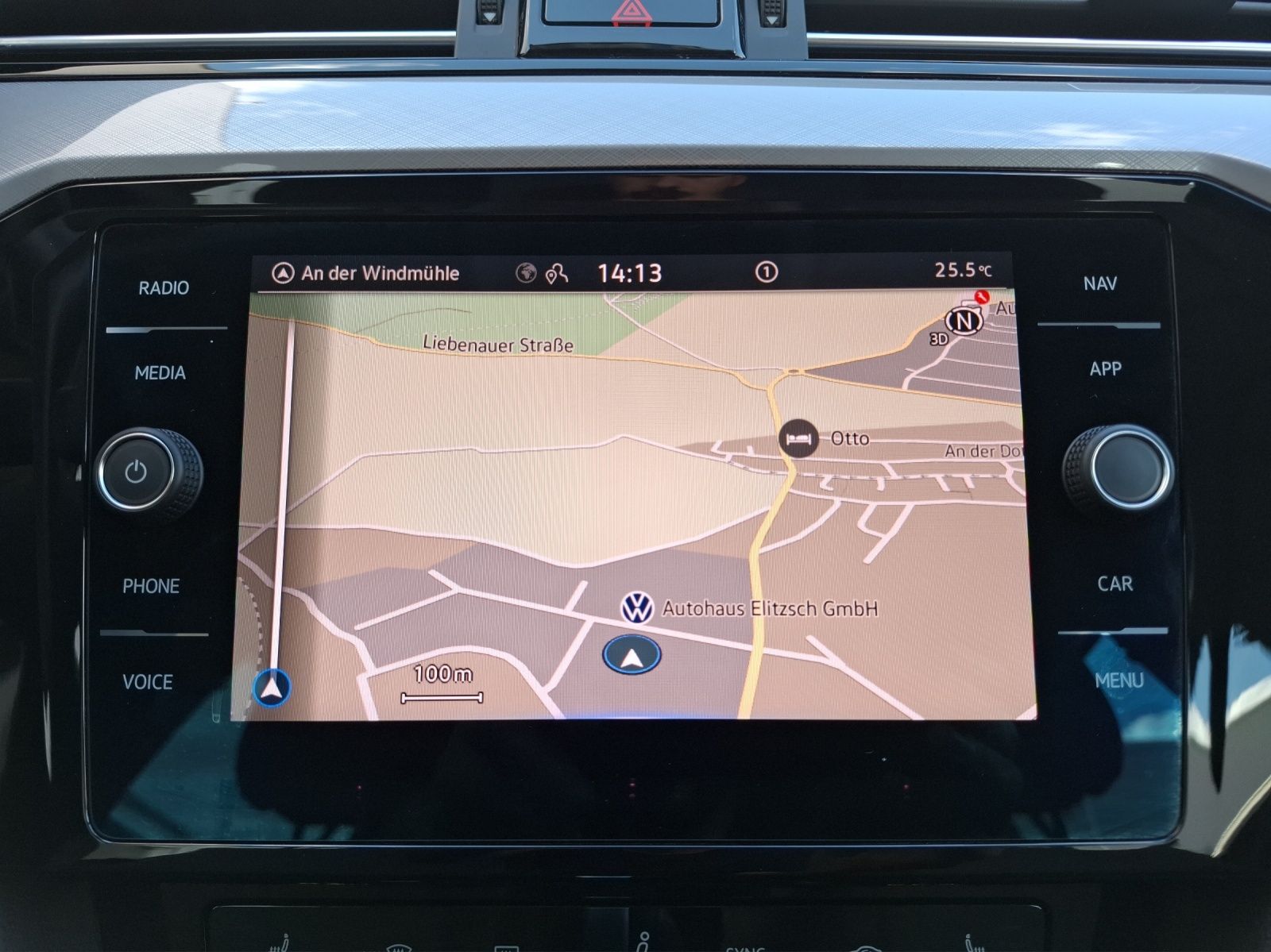 Fahrzeugabbildung Volkswagen Passat Variant TSI Business DSG STH Matrix Navi