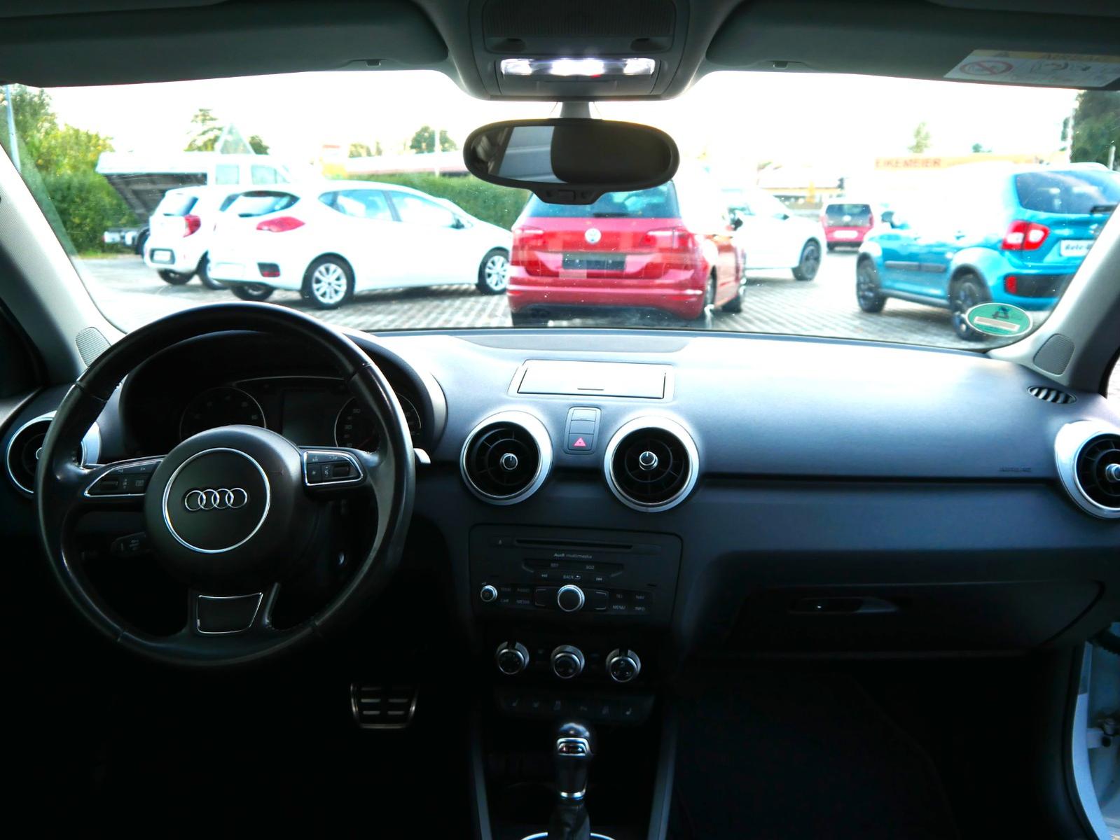 Audi A1 Sportback 1.4 TFSI S-tronic S-Line Xenon Navi