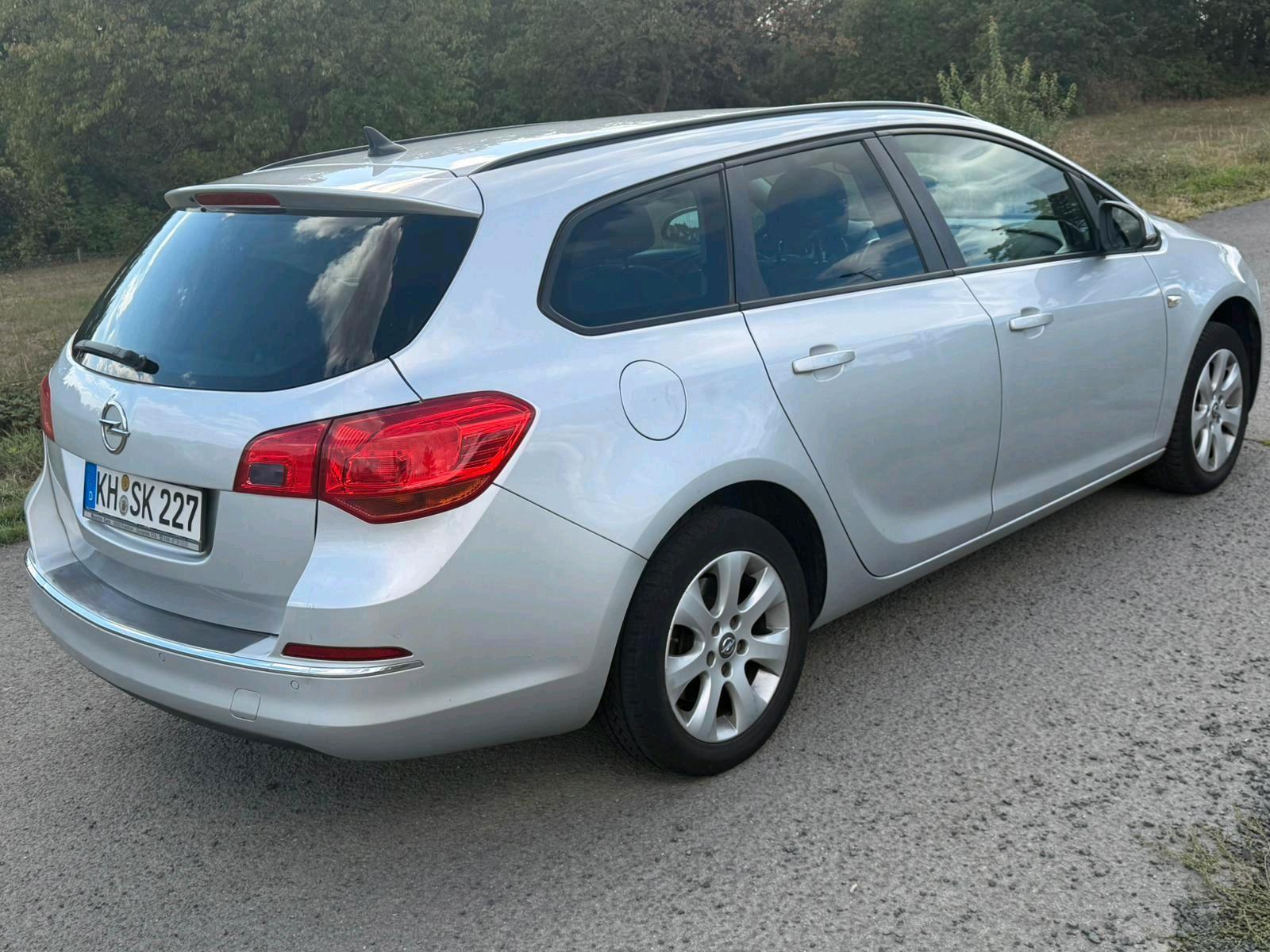 Opel Astra 2015 — photo 5