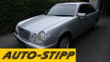 Mercedes-Benz E 230 Elegance TEMPOMAT XENON SCHIEBEDACH AHK - Mercedes-Benz E 230 mit Benzin-Antrieb