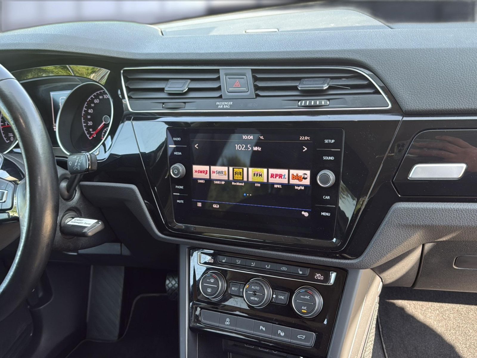 Fahrzeugabbildung Volkswagen Toura2.0 TDI Touran / AHK/unfallfrei