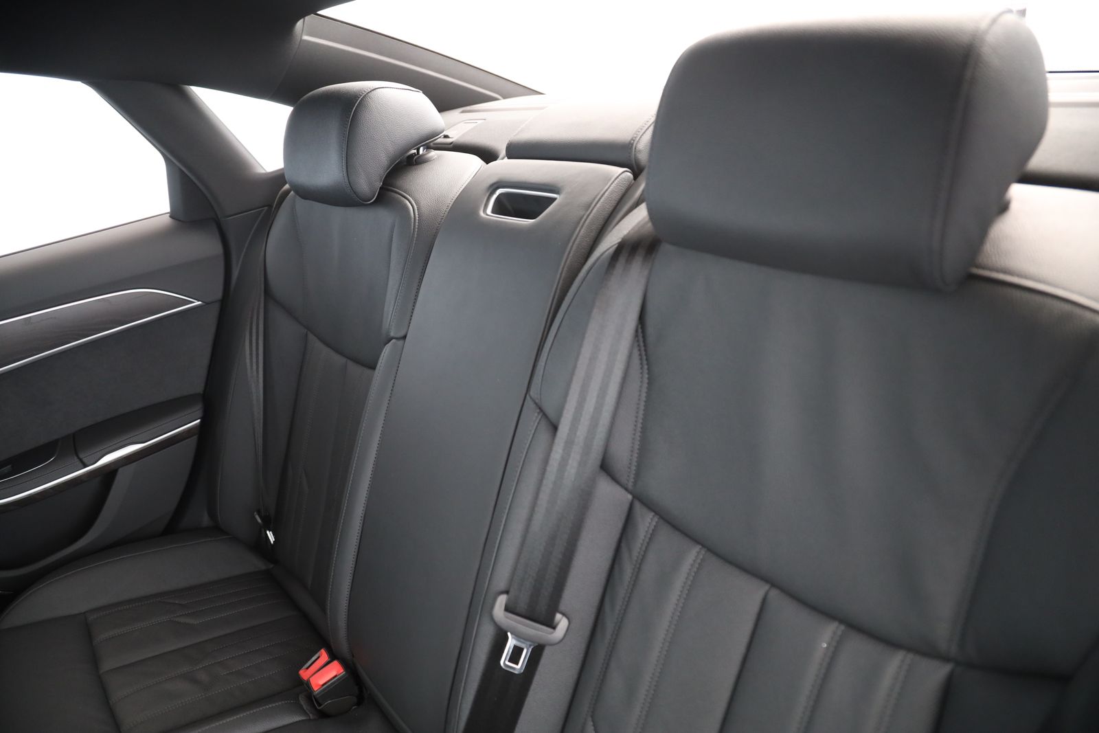 Audi A8 - Bild 13