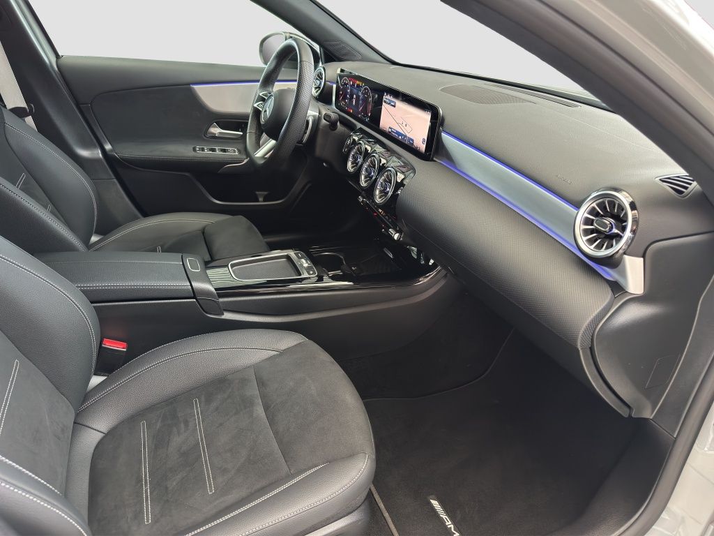 Fahrzeugabbildung Mercedes-Benz A 200 Kompaktlimousine AMG*Night*LED*SpH*PDC*RFK