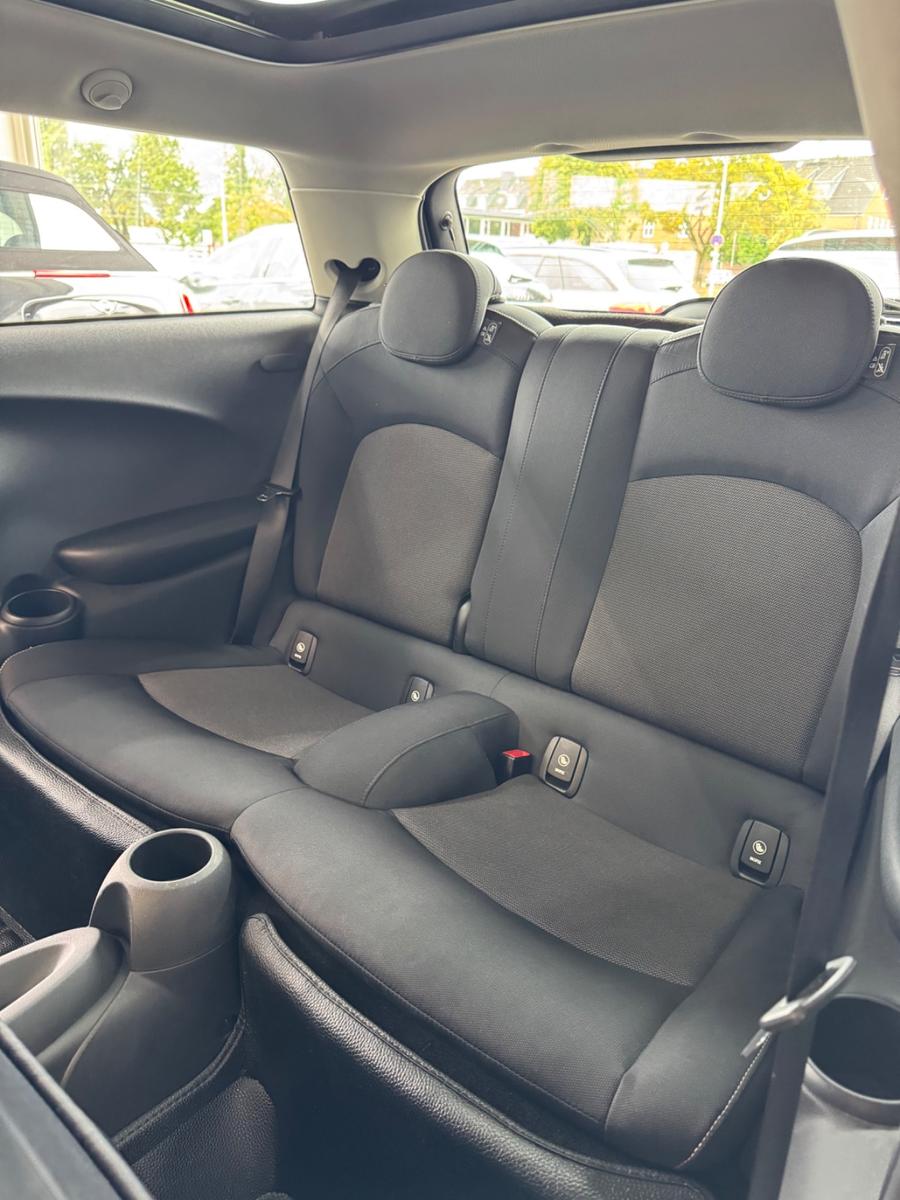 MINI COOPER Mini 3-trg. 1.5 *Shzg.*Klima*Pano*