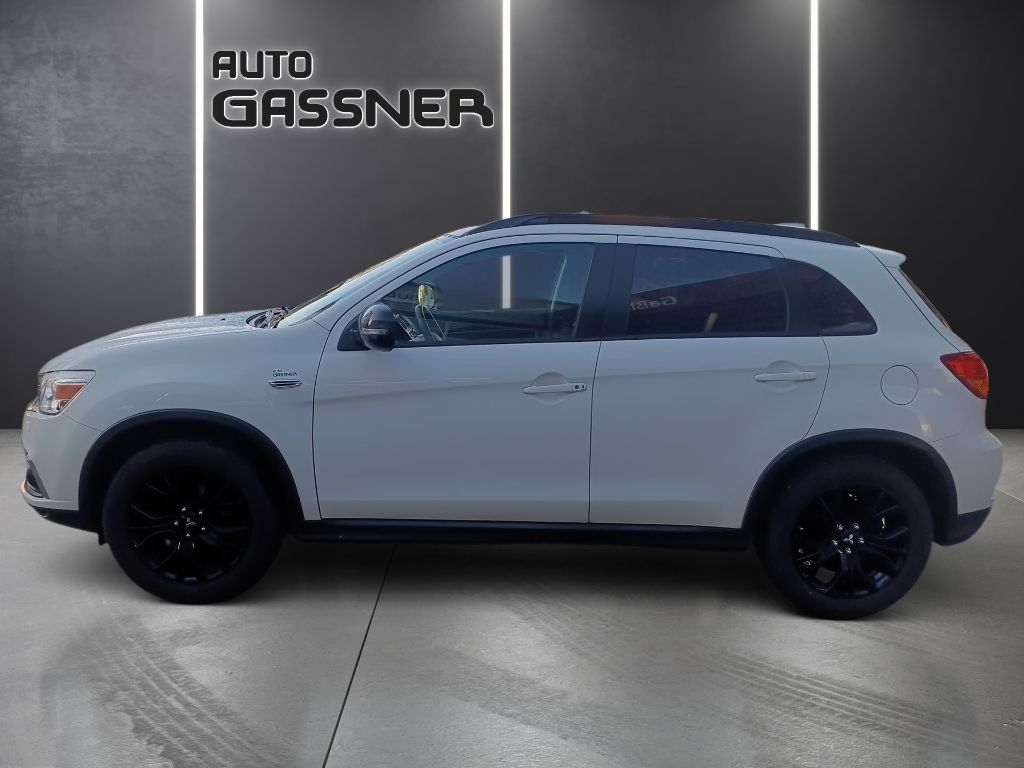 Fahrzeugabbildung Mitsubishi ASX Edit.+ Black 1.6 2WD Xenon Navi Pano AHK