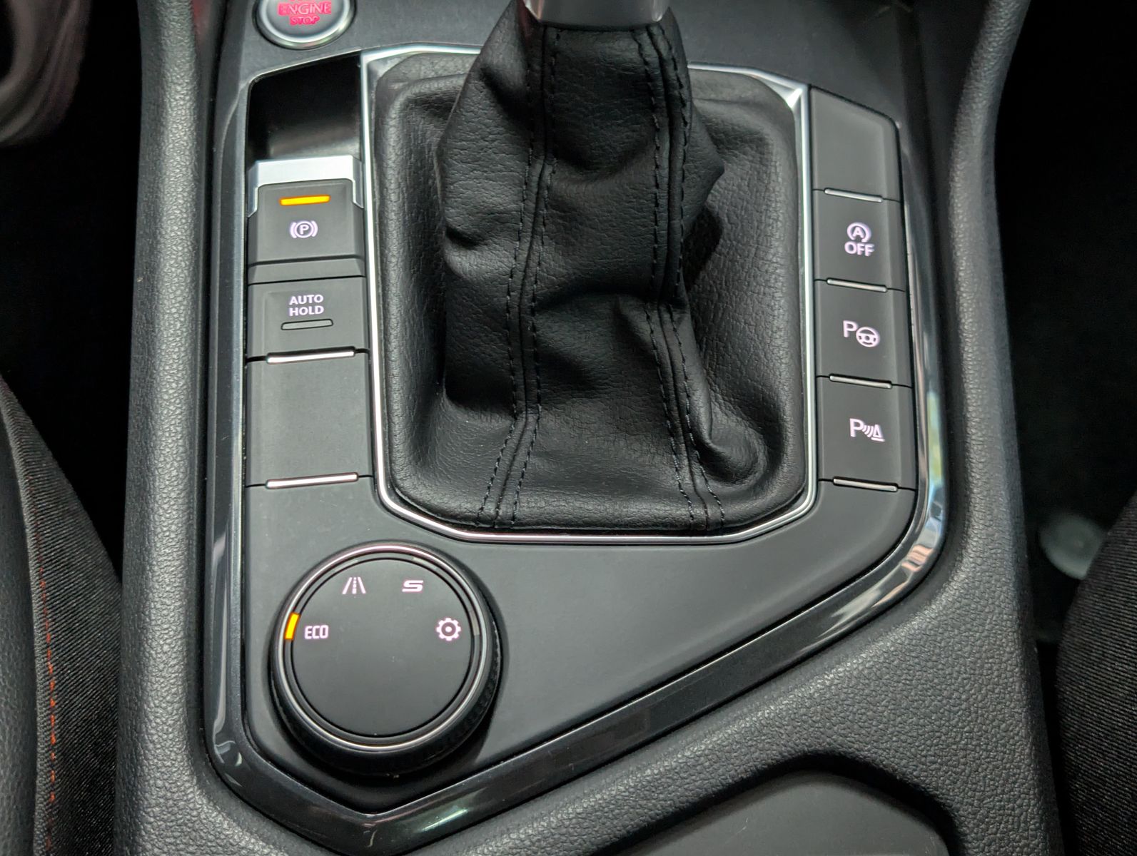 Fahrzeugabbildung SEAT Tarraco FR AHK PANO ACC VIRT APP MEMO BEATS StHz