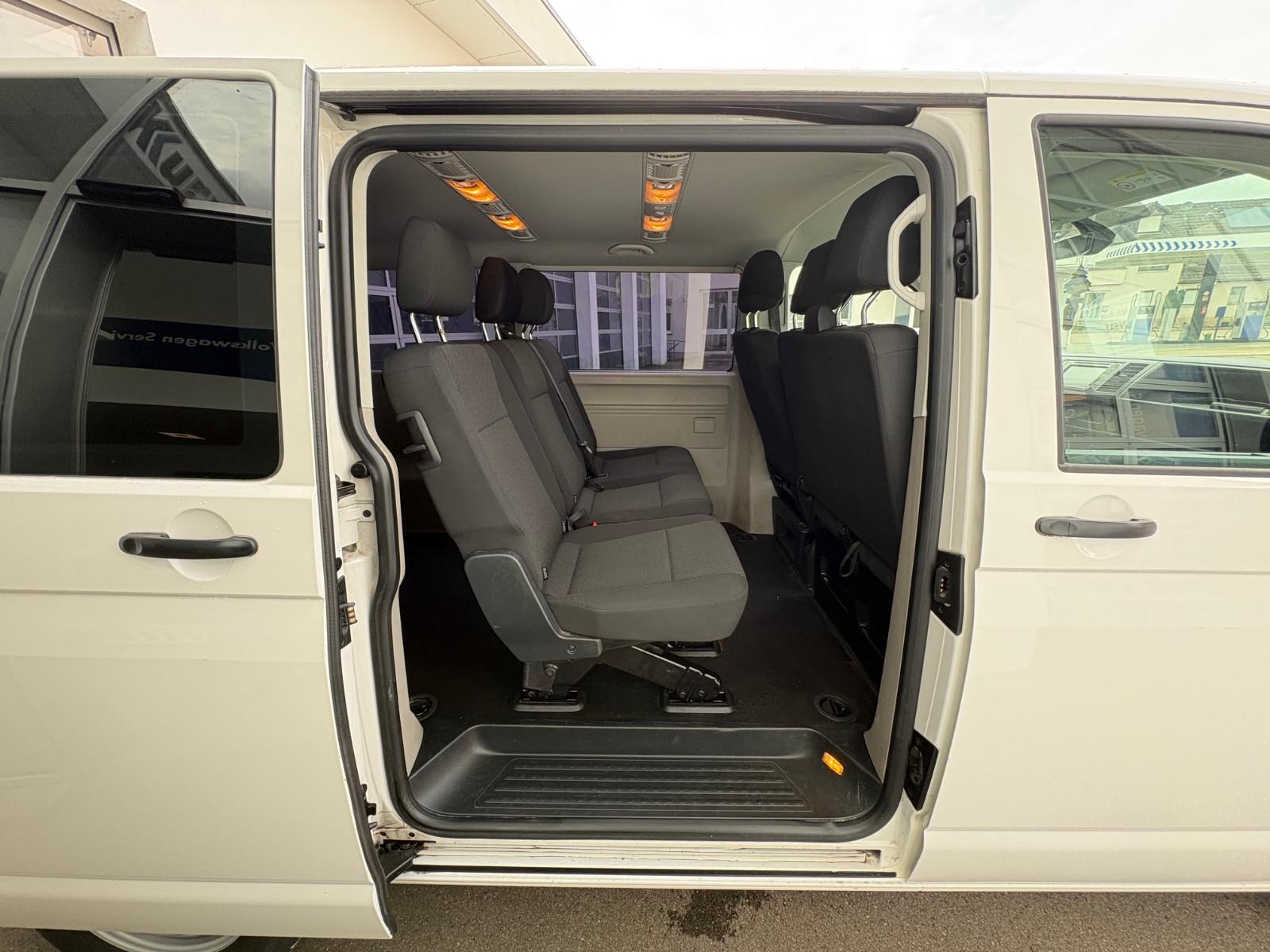 Volkswagen T6 Bus Caravelle Automatic 6 Sitzer