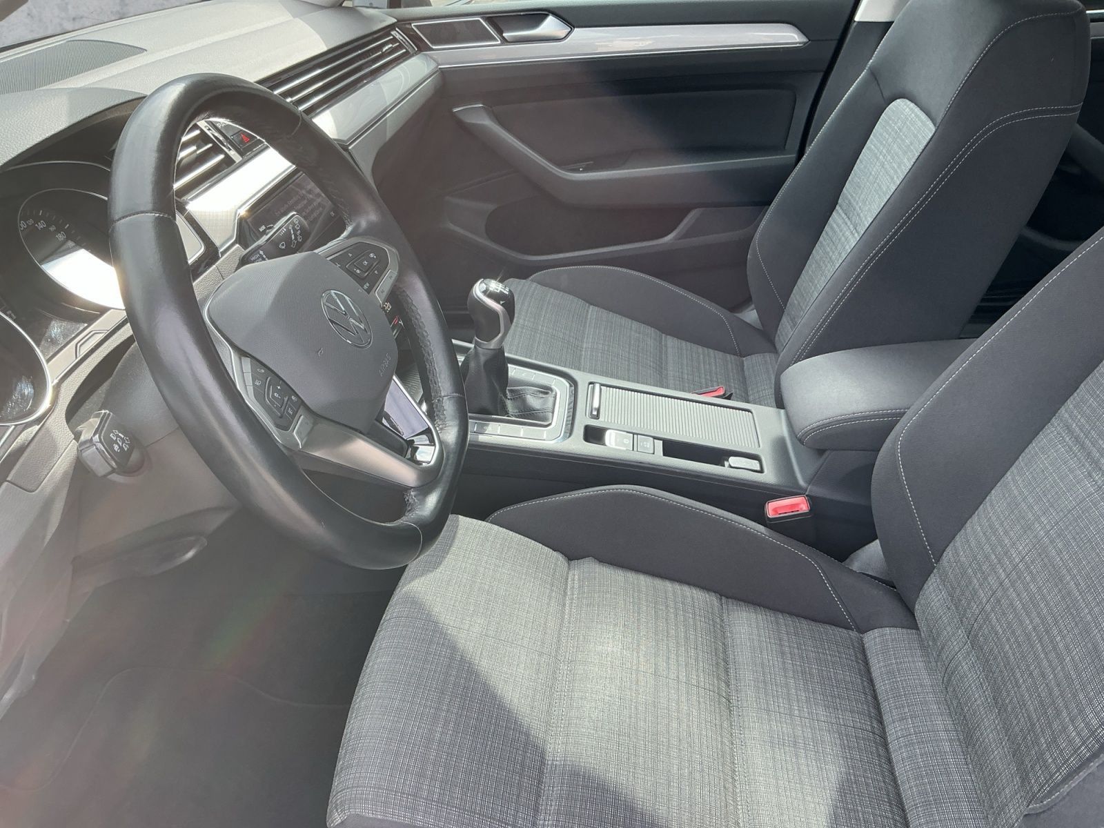 Volkswagen Passat Variant - Bild 12