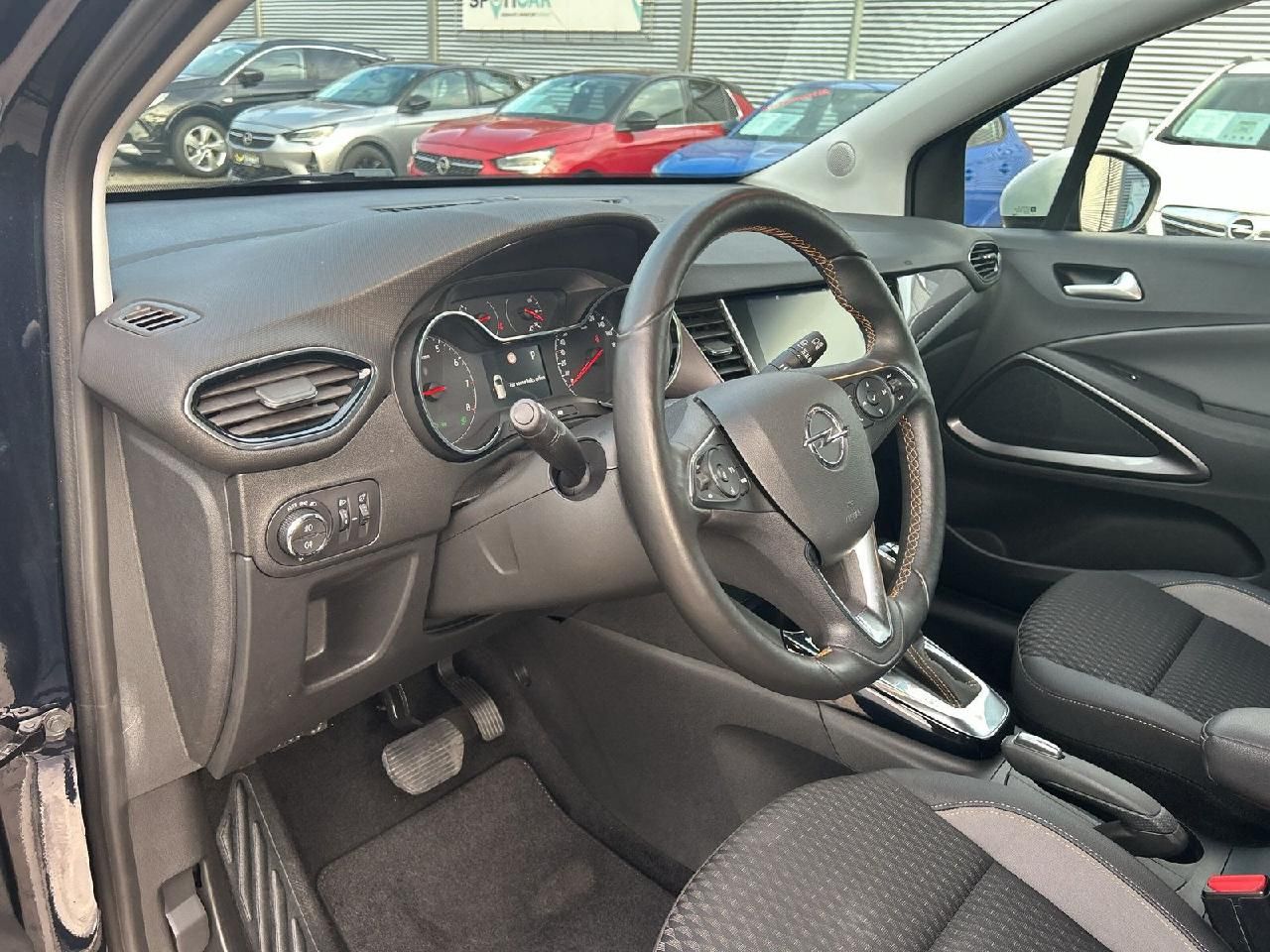 Fahrzeugabbildung Opel Crossland Innovation, Automatik,AHK