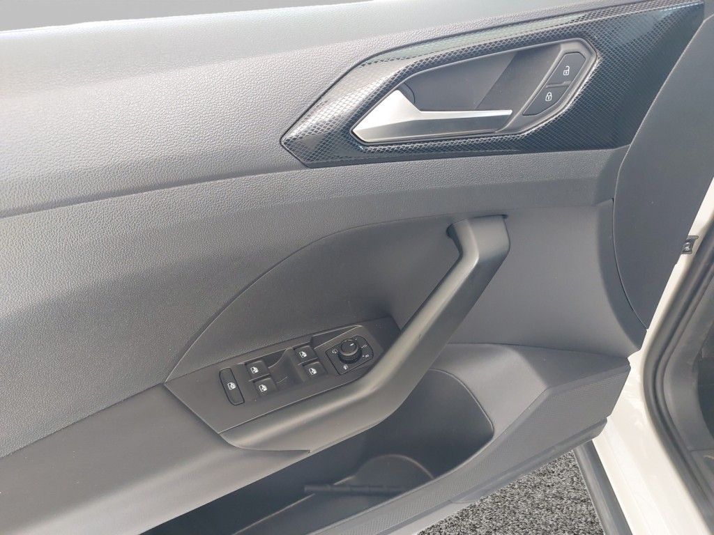 Fahrzeugabbildung Volkswagen T-Cross 1.0 TSI Life LED-Matrix
