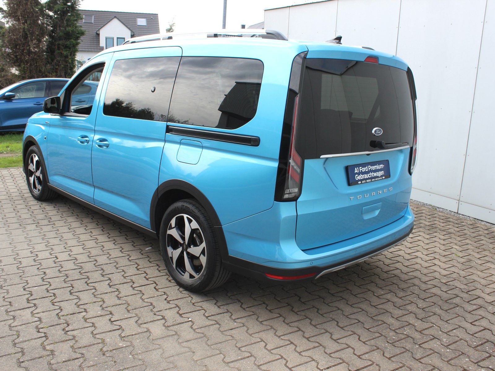 Fahrzeugabbildung Ford Grand Tourneo Connect Active 2,0 EcoBlue