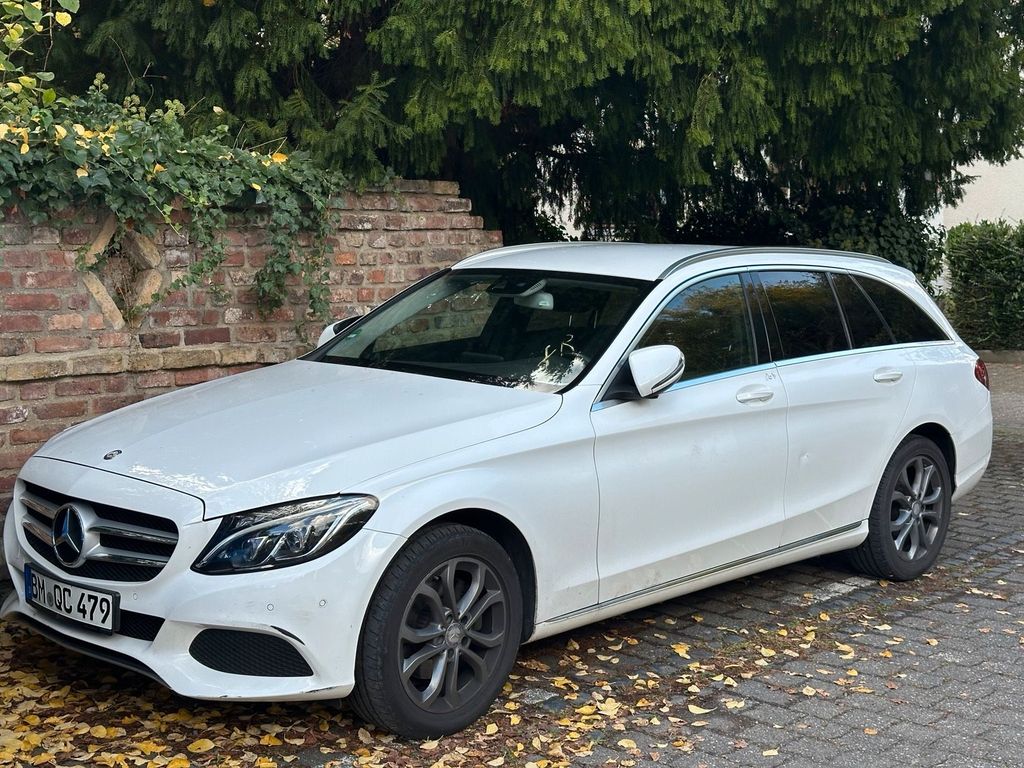 Image of Mercedes-Benz C 220