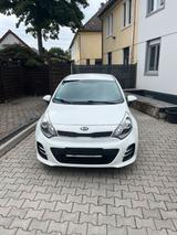 Kia Rio 1.2 Dream Edition 2015 - Kia Rio in Essen