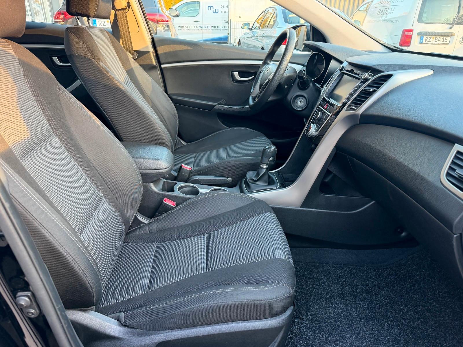 Hyundai i30 2015 — двигун 1.582 cm³, 110 HP (81kW)