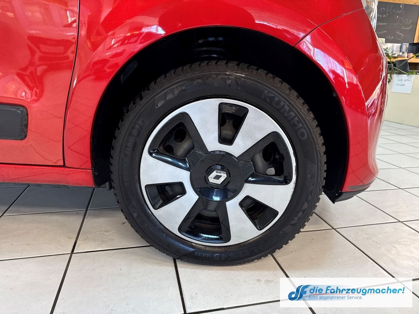 Fahrzeugabbildung Renault Twingo Experience DAB Tel.-Vorb. Berganfahrass.