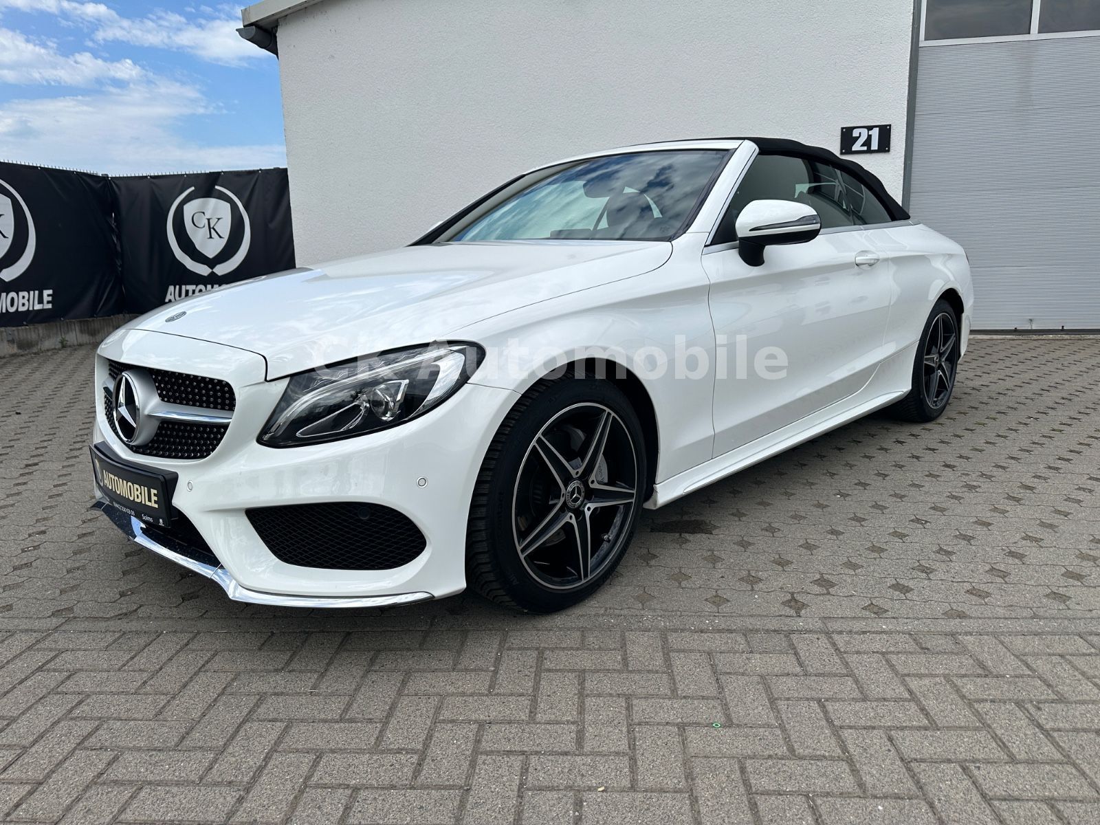 Fahrzeugabbildung Mercedes-Benz C200 Cabrio AMG-Line/Navi/ILS LED/Tempomat
