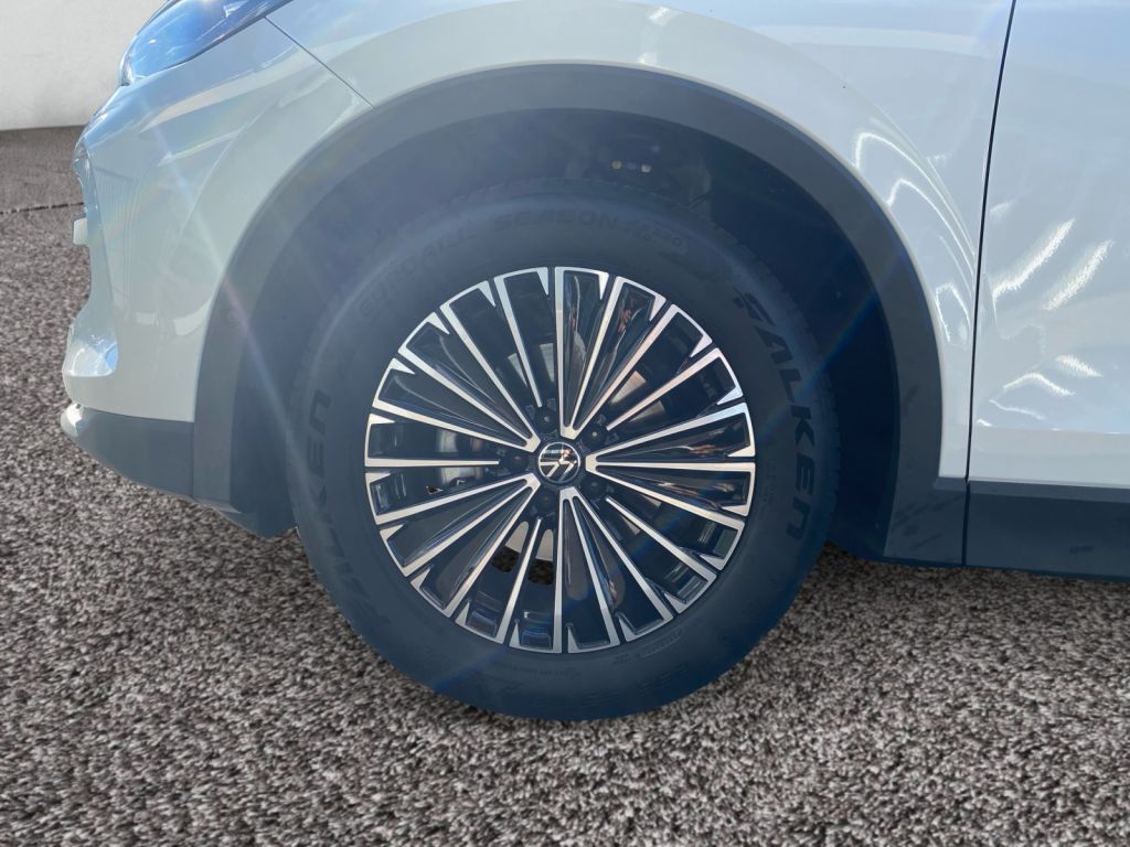 Fahrzeugabbildung Volkswagen Tiguan 1.5 eTSI DSG Life AHZV