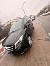Mercedes-Benz Mercedes V Klasse 250d 4 Matic - Mercedes E-Klasse SUV